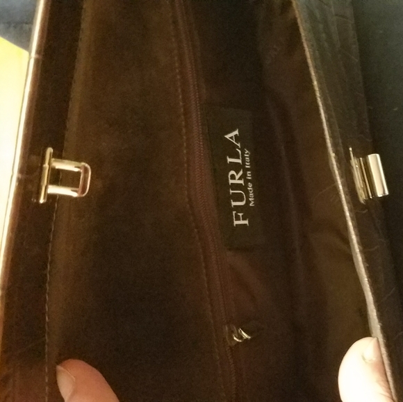 Furla alligator embossed leather shoulder bag - Picture 5 of 8